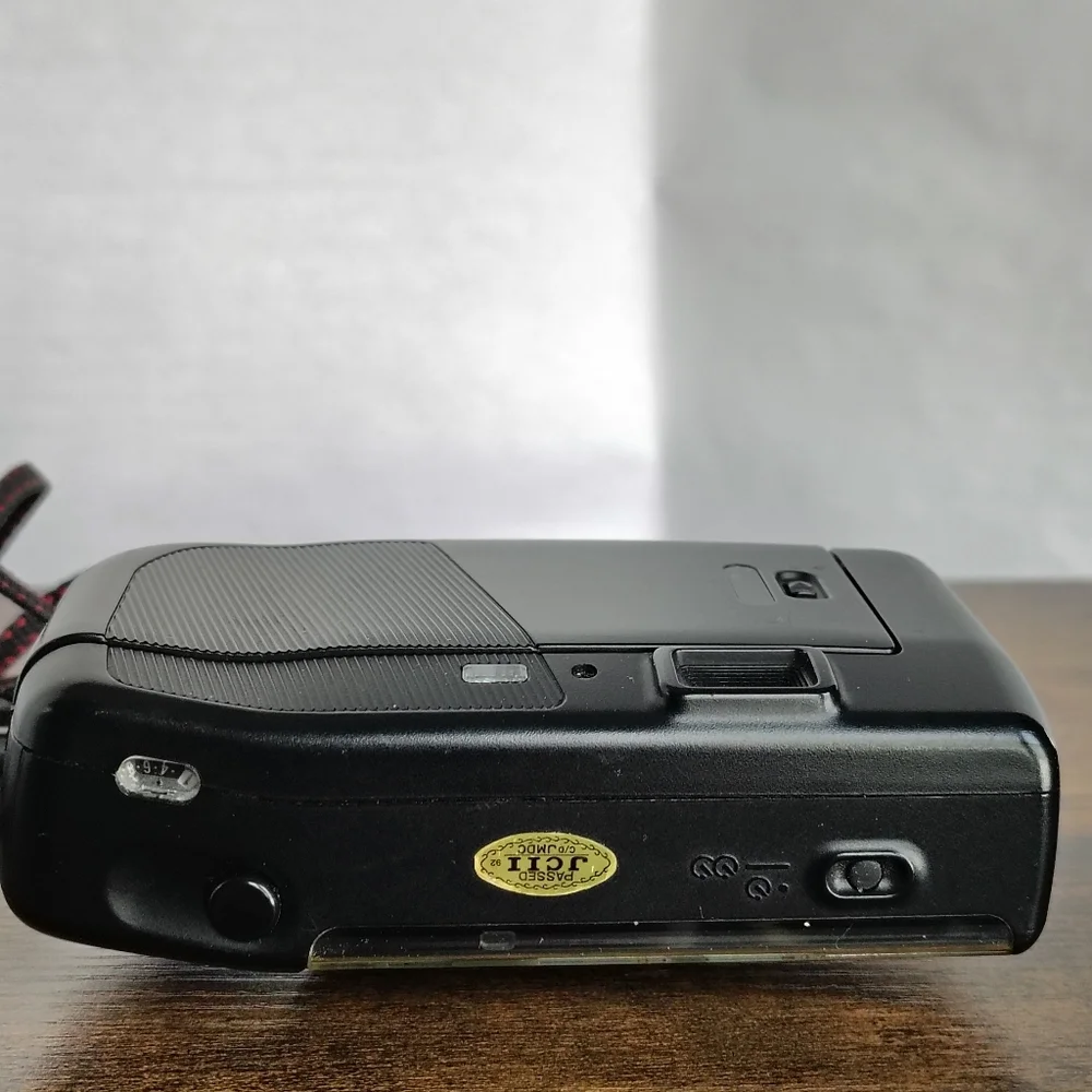 Nikon One Touch 100 35mm Film Point & Shoot Camera VTG 80s Untested